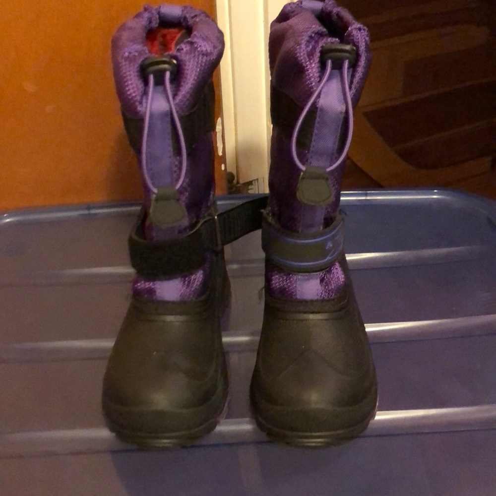 Snow boots!!